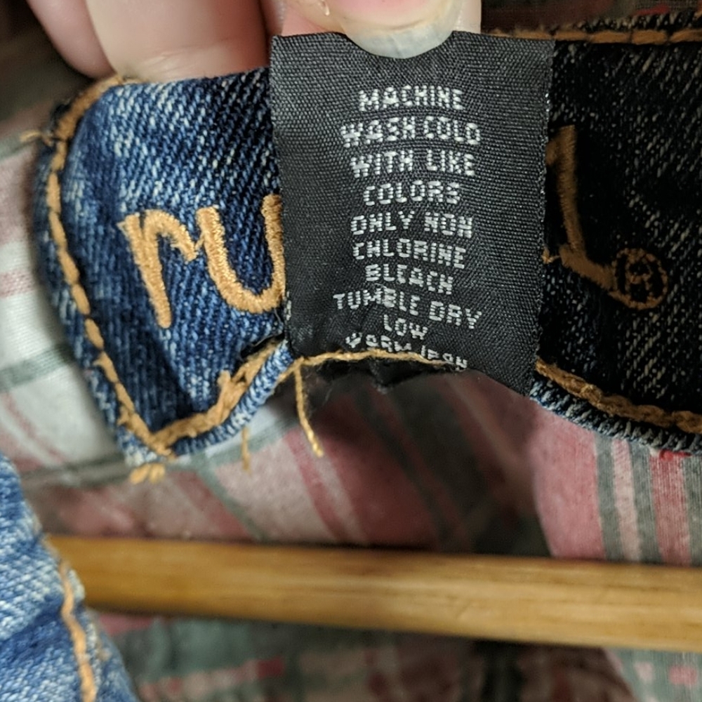 Distressed Cropped Denim Jacket - Picture 5 of 5